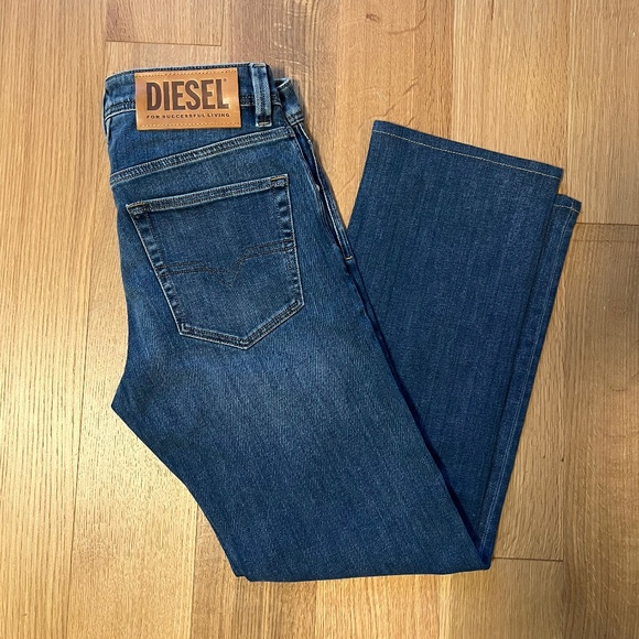 Diesel Larkee Straight Stretch Blue Denim Jeans - Picture 1 of 13
